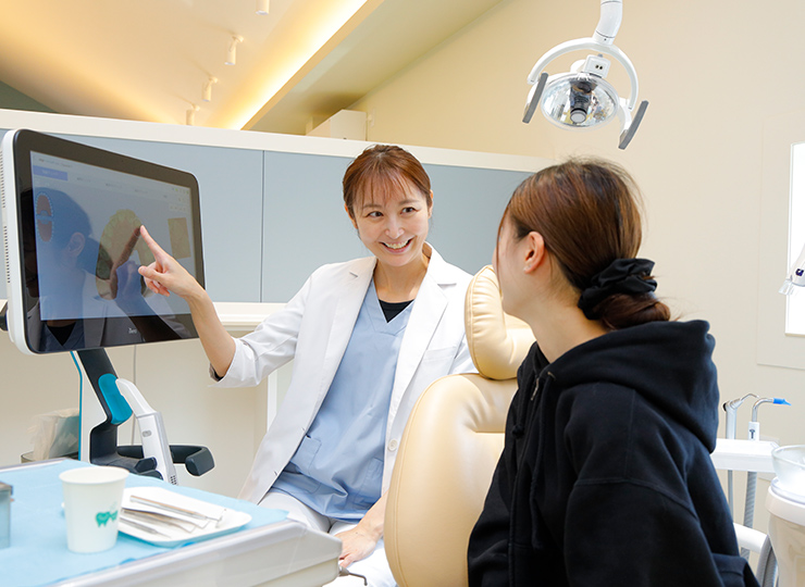 口腔内スキャナー（iTero）による不快感のない型取りとシミュレーション